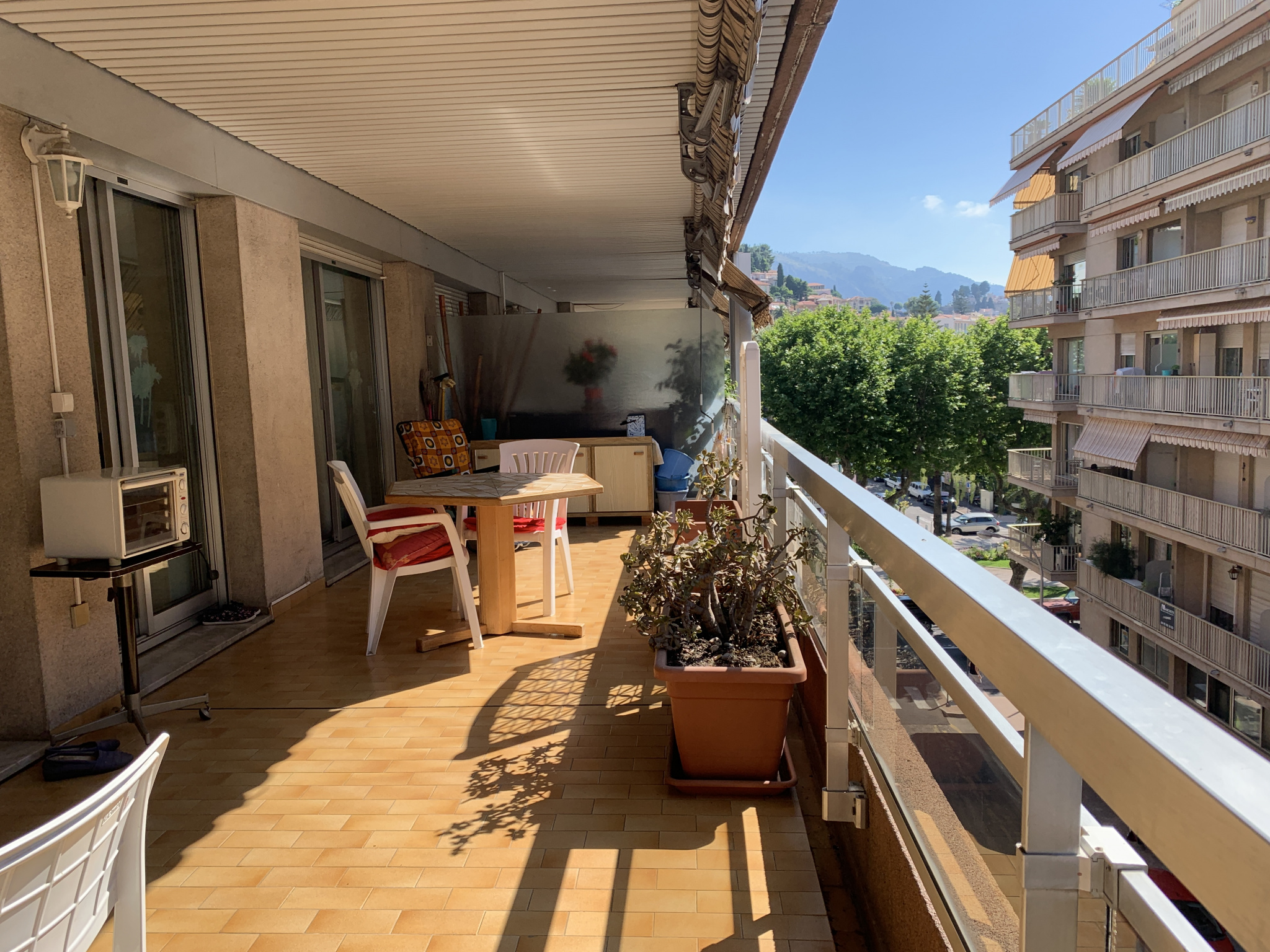 Vente 2 PIECES MENTON CENTRE GRANDE TERRASSE